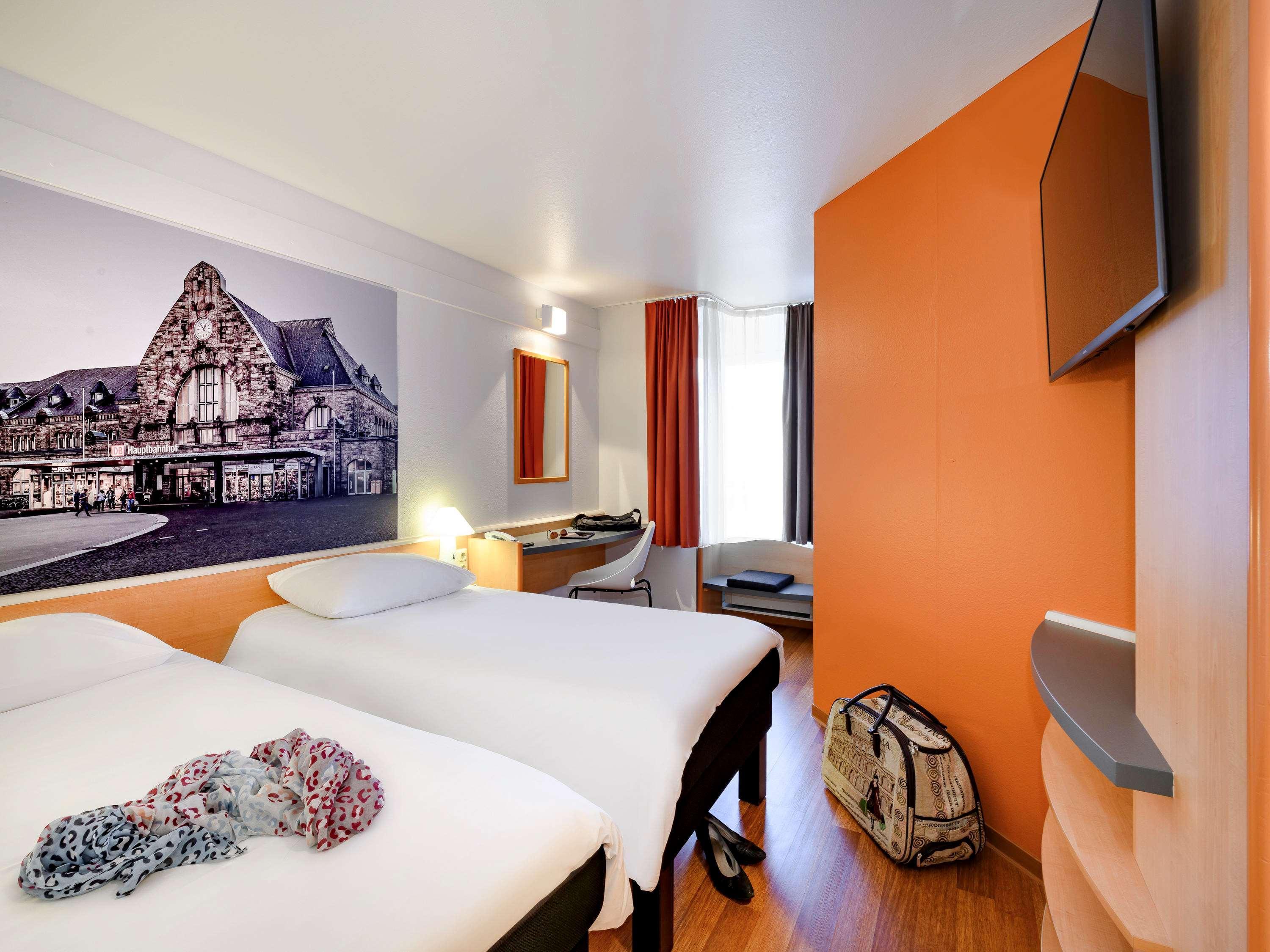 B&B Hotel Aachen-Hbf Exteriör bild