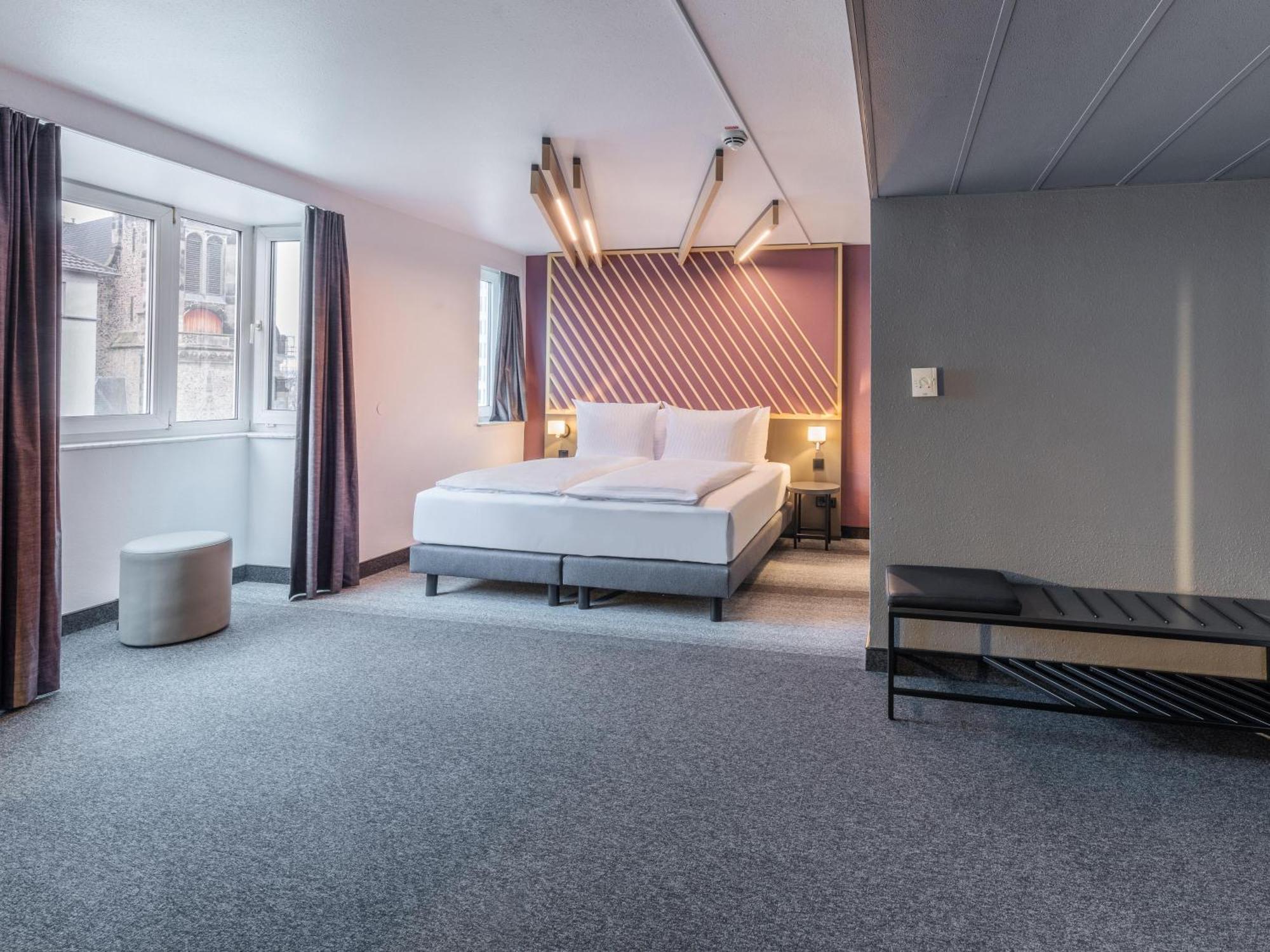 B&B Hotel Aachen-Hbf Exteriör bild